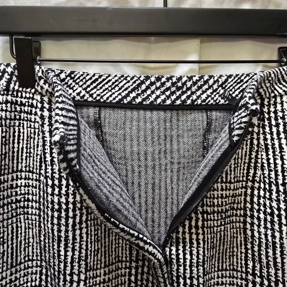 Talbots Textured Ponte Knit Houndstooth Pencil Skirt 12 black white high waist - Picture 9 of 9